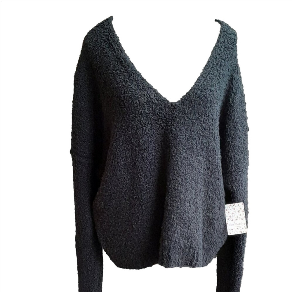 NWT FREE PEOPLE Black Sweater - Picture 1 of 6